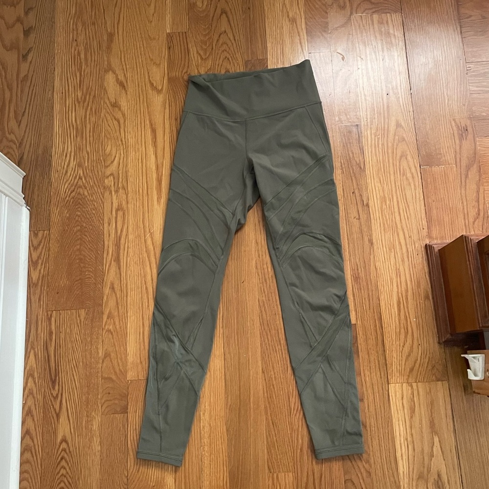 Lululemon Army Green Mesh Leggings | Size 8